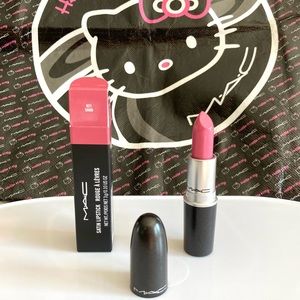 💄HP!💄MAC Satin Lipstick Snob